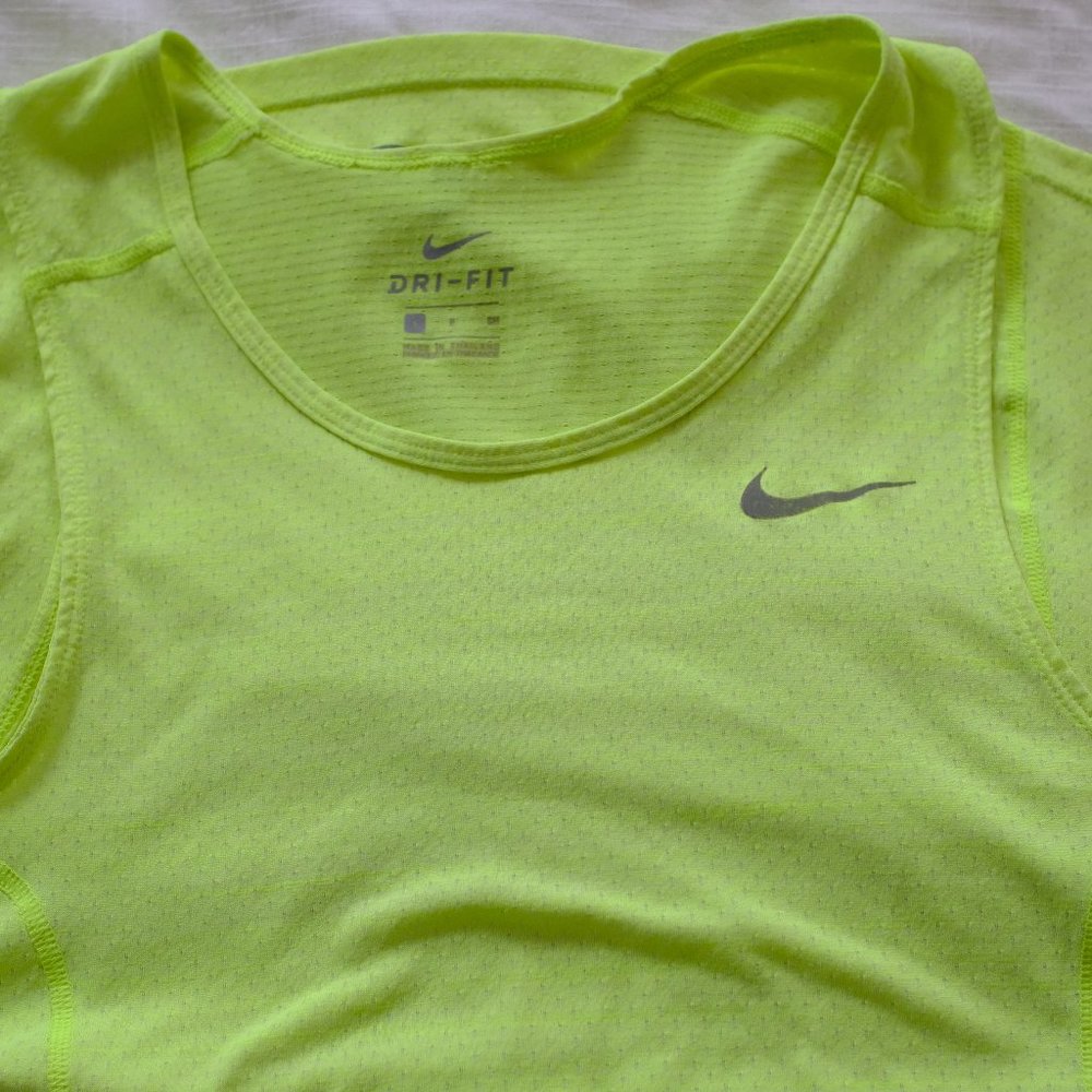 Nike Dri Fit Miler Singlet (Tank) | Size S | Green